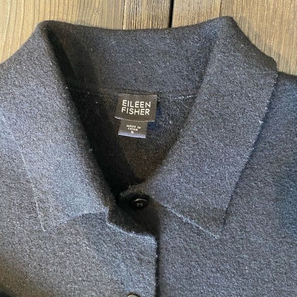 Eileen Fisher Wool Button Up Jacket Light Weight - Picture 5 of 8